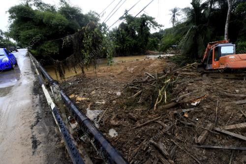 BANJIR DI BALING