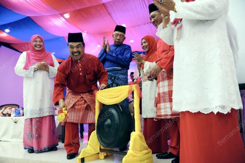 KD01_12082016_UMNO
