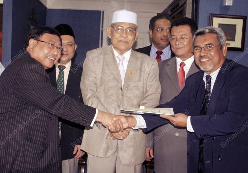 AZIZAN ABDUL RAZAK
