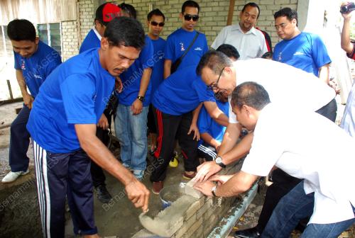 LATT SHARIMAN ABDULLAH
