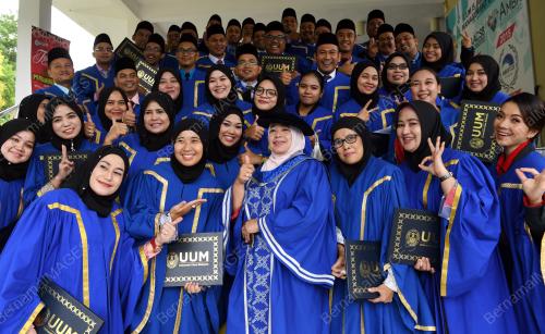 KD01_13012018_UUM_DPLOMA_BN201801115763