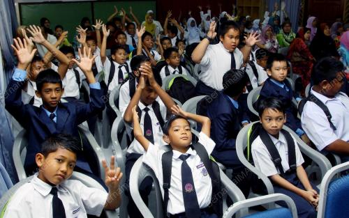 KD01_13032013_TAKAFUL_SUMBANGAN3
