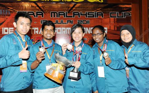 JUARA ROBOT SOCCER