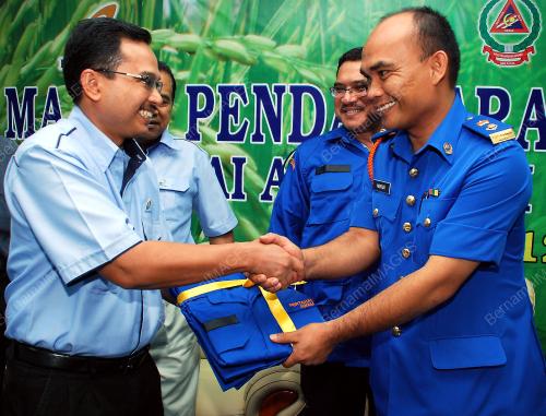 KAKITANGAN BERNAS DAFTAR AHLI JPAM