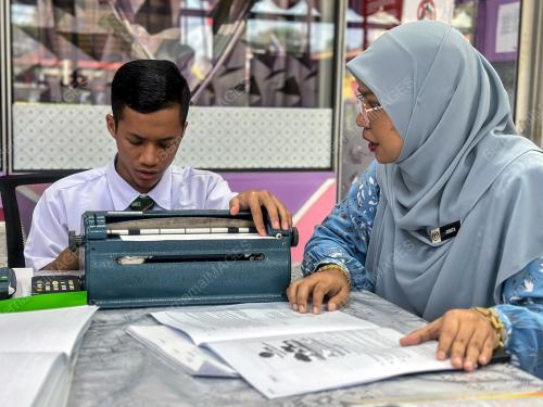 MUHAMMAD AKMAL MOHAMAD ZAILI