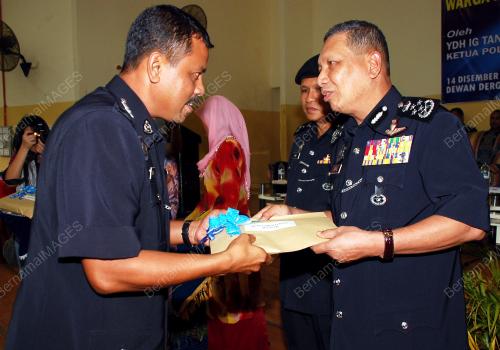 TAN SRI ISMAIL OMAR