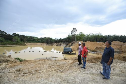 BANTAHAN PROJEK PASIR