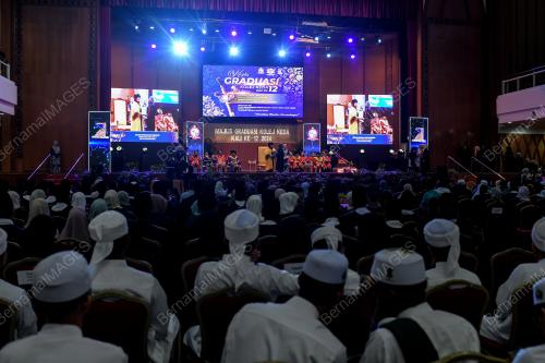 DATUK RUBIAH WANG