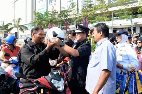 DATUK MUHAMMAD AZLEE ABDULLAH