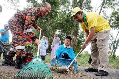 KD01_16022019_GOTONG_ROYONG