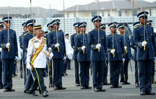 TUANKU ABDUL HALIM MU'ADZAM SHAH
