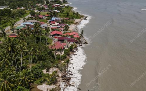 HAKISAN PANTAI TANJUNG DAWAI