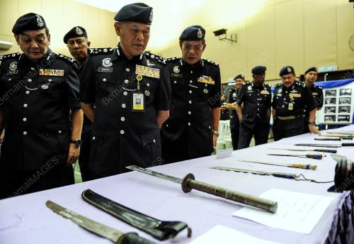 KD01_17022015_POLIS