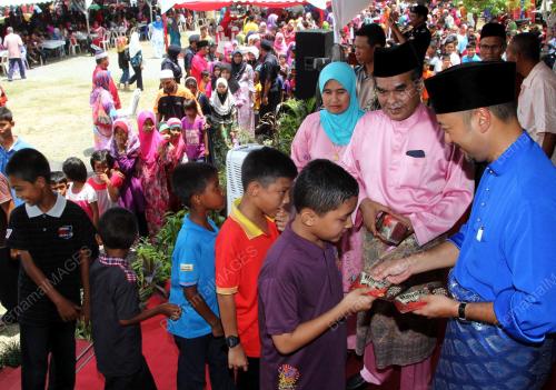 KD01_17082013_DUIT_RAYA