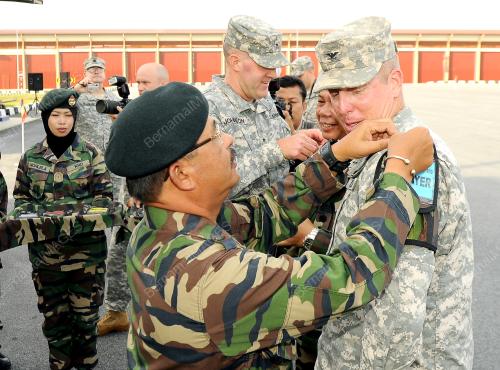 KD01_17092013_KERIS_STRIKE
