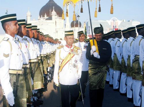 TUANKU ABDUL HALIM MU'ADZAM SHAH
