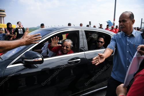 TUN DR MAHATHIR MOHAMAD