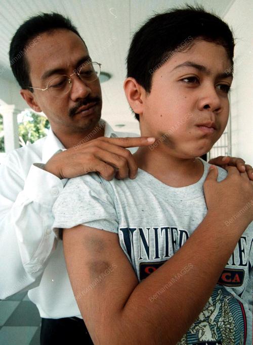 PELAJAR DIBELASAH