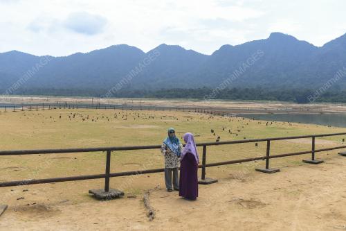 KUBUR LAMA MONG GAJAH