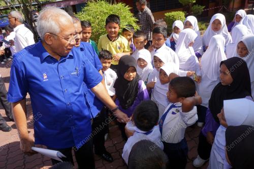 KD01_19042018_MAHDZIR