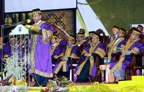 TUANKU ABDUL HALIM MU'ADZAM SHAH
