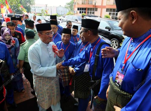 KD01_20092014_HISHAMMUDDIN_UMNO
