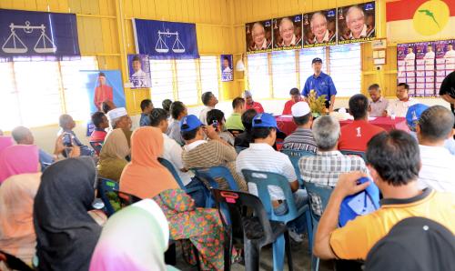DATUK MUKHRIZ MAHATHIR