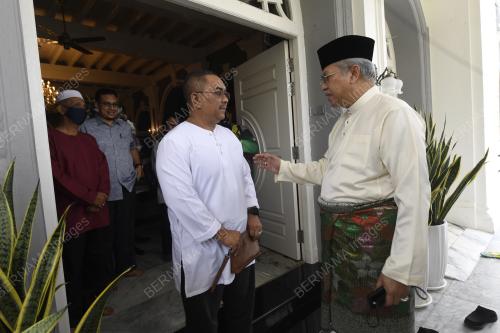 TAN SRI ANNUAR MUSA