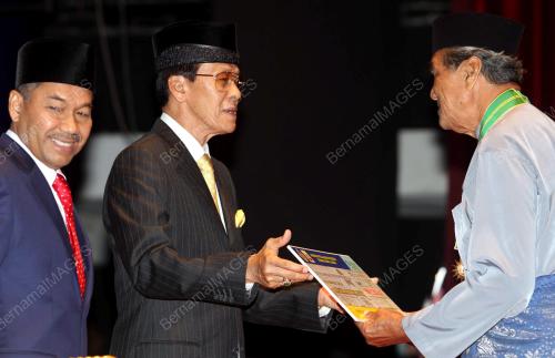 KD01_22052013_TOKOH_GURU