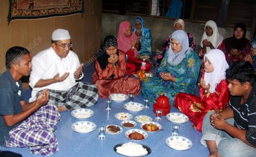 JOHARI BAHAROM