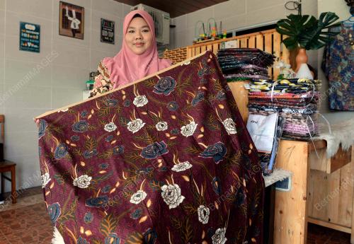 YUSMALINA MOHD NAWI
