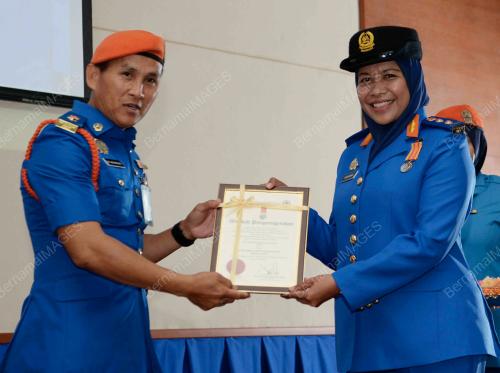 AG ASKANDAR AMPUAN YAACOB