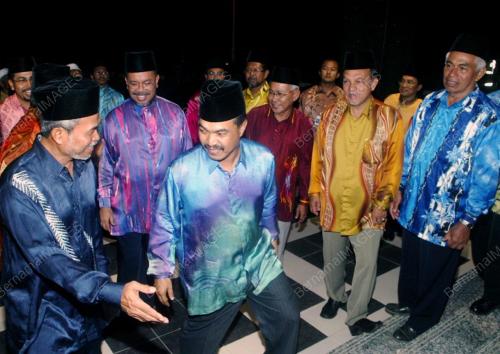 JAMIL KHIR BAHAROM
