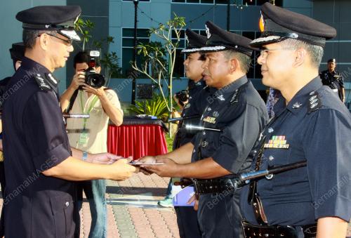 KD01_23102012_POLIS_ANUGERAH