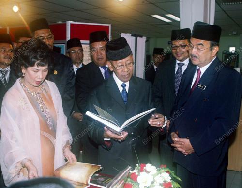 TUANKU ABDUL HALIM MU'ADZAM SHAH