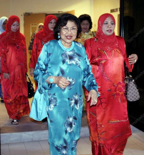 DATUK SERI RAFIDAH AZIZ