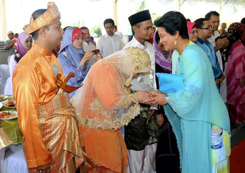 KD01_25052013_KARNIVAL_KAHWIN