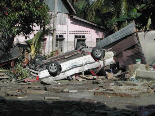 KD01_25122014_TSUNAMI
