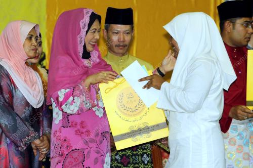 KD01_27072013_PERMAISURI_AGONG
