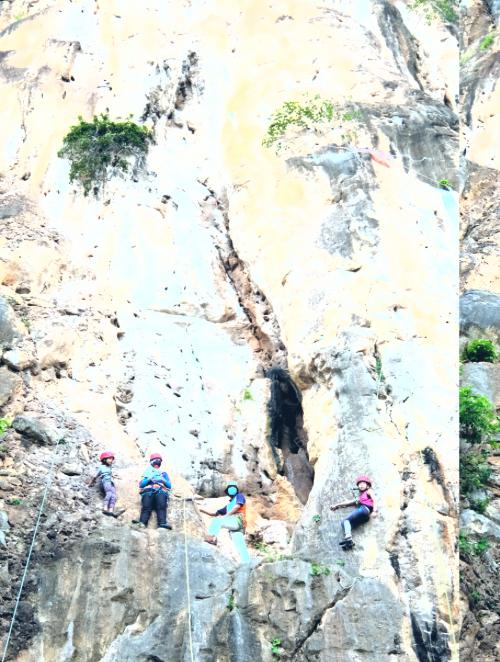WALL CLIMBING DI GUNUNG KERIANG