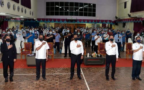 DATUK SERI TAKIYUDDIN HASSAN