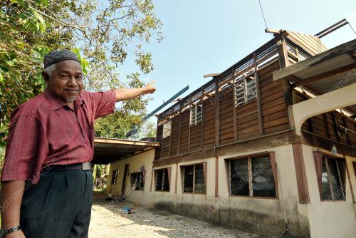 KD01_28042016_RUMAH_RIBUT
