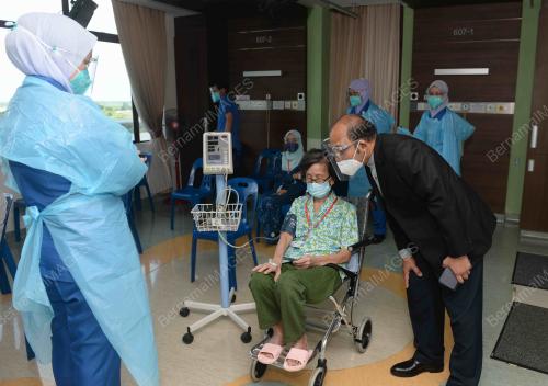 DATUK DR KAMARUZAMAN ALI