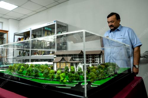 DATUK SERI AMIR HAMZAH AZIZAN