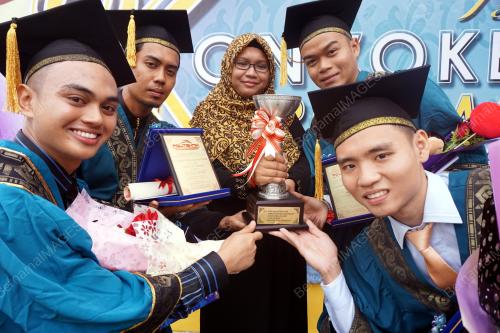 KD01_28082017_GRADUAN