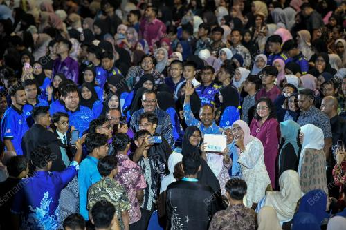 DATUK SERI DR ZAMBRY ABDUL KADIR