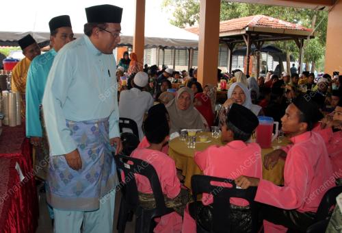 MAHDZIR KHALID