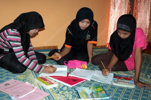 ROMADIAH AZIZAN