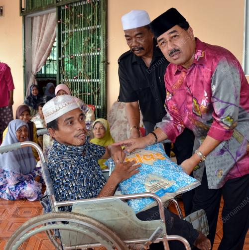 DATUK PADUKA AHMAD BASHAH MD HANIPAH