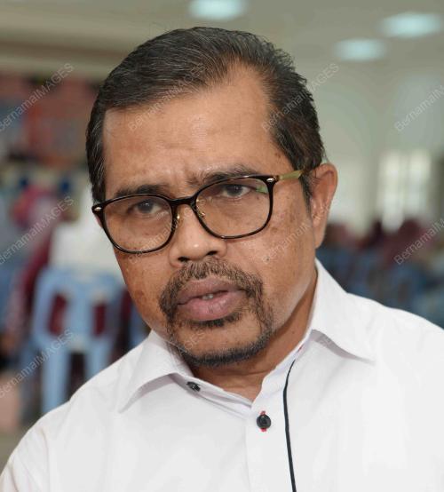 DATUK ADNAN MAT